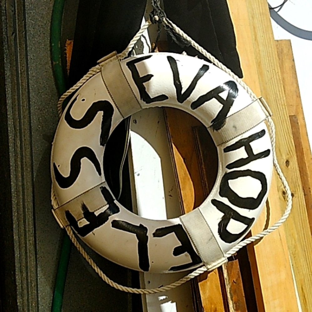 Priceless life ring with a short rope